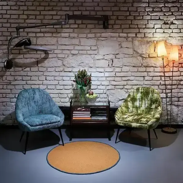 Salon interiér křesílka pro odpočinek nejen klientů